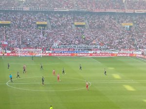 VfB Stuttgart vs Hannover 300x225 - Nadine VfB Fan