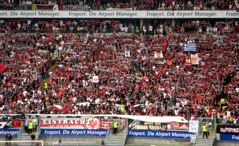 eintracht fans 780x476 - EFC-Adlerkohorte Eintracht-Fans